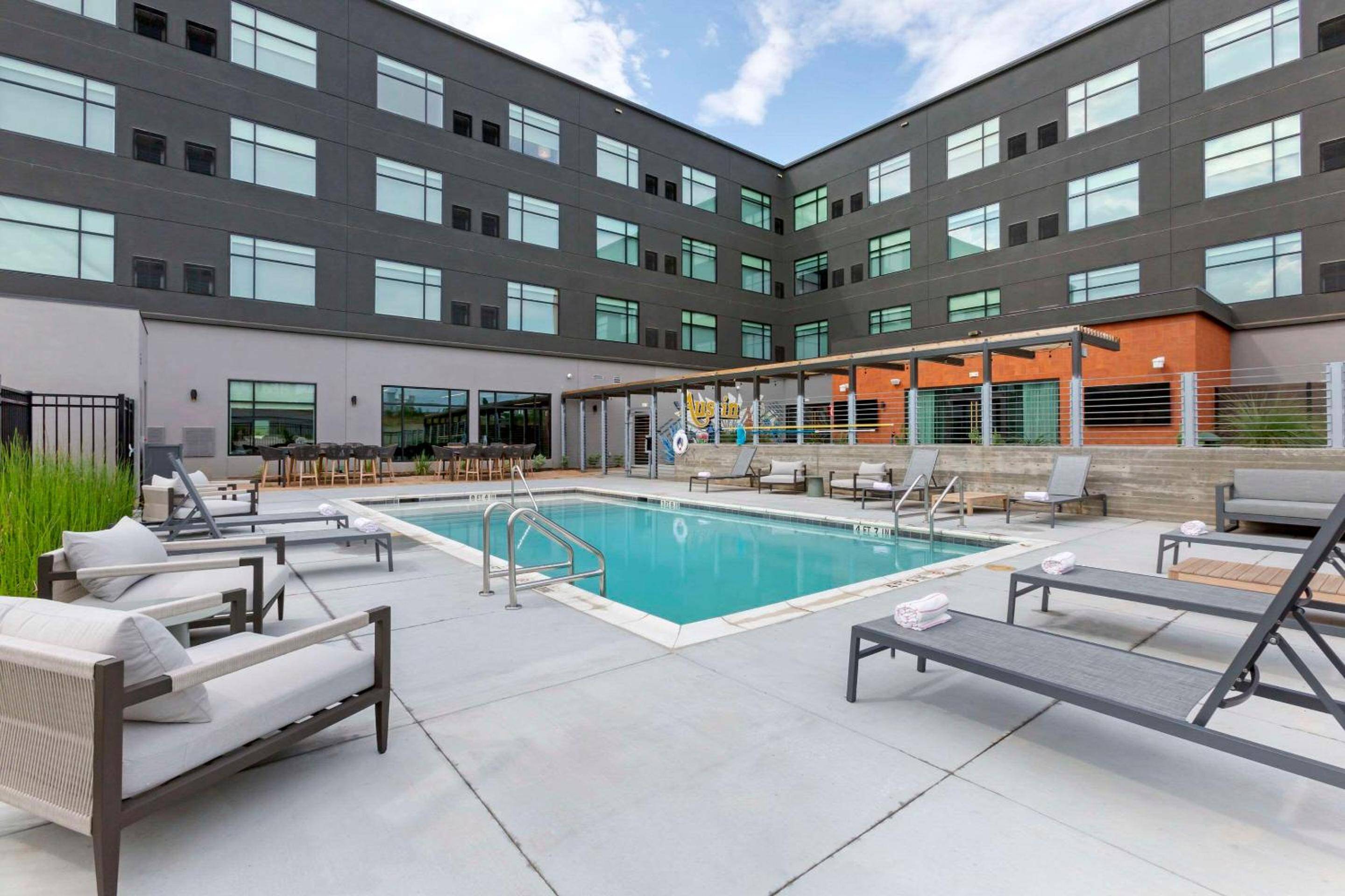 Cambria Hotel Austin Airport