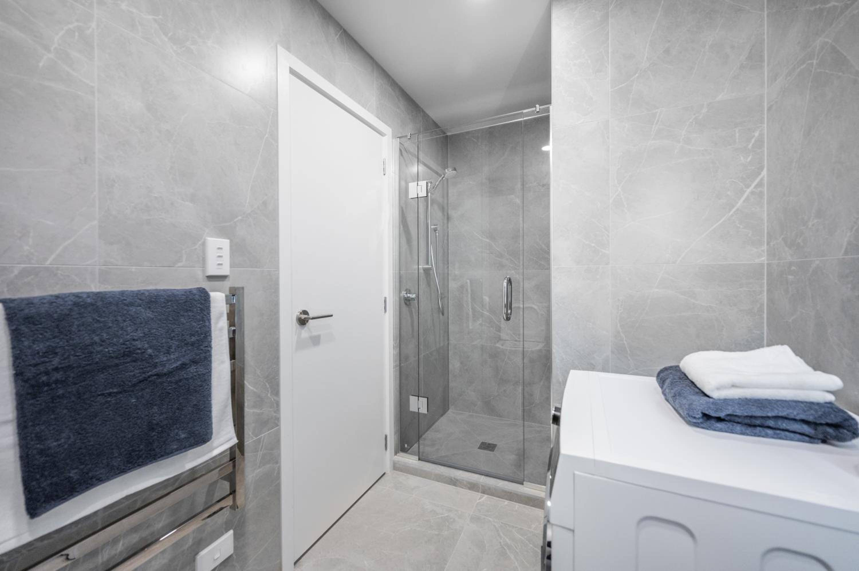 Sunrise Garden Suites