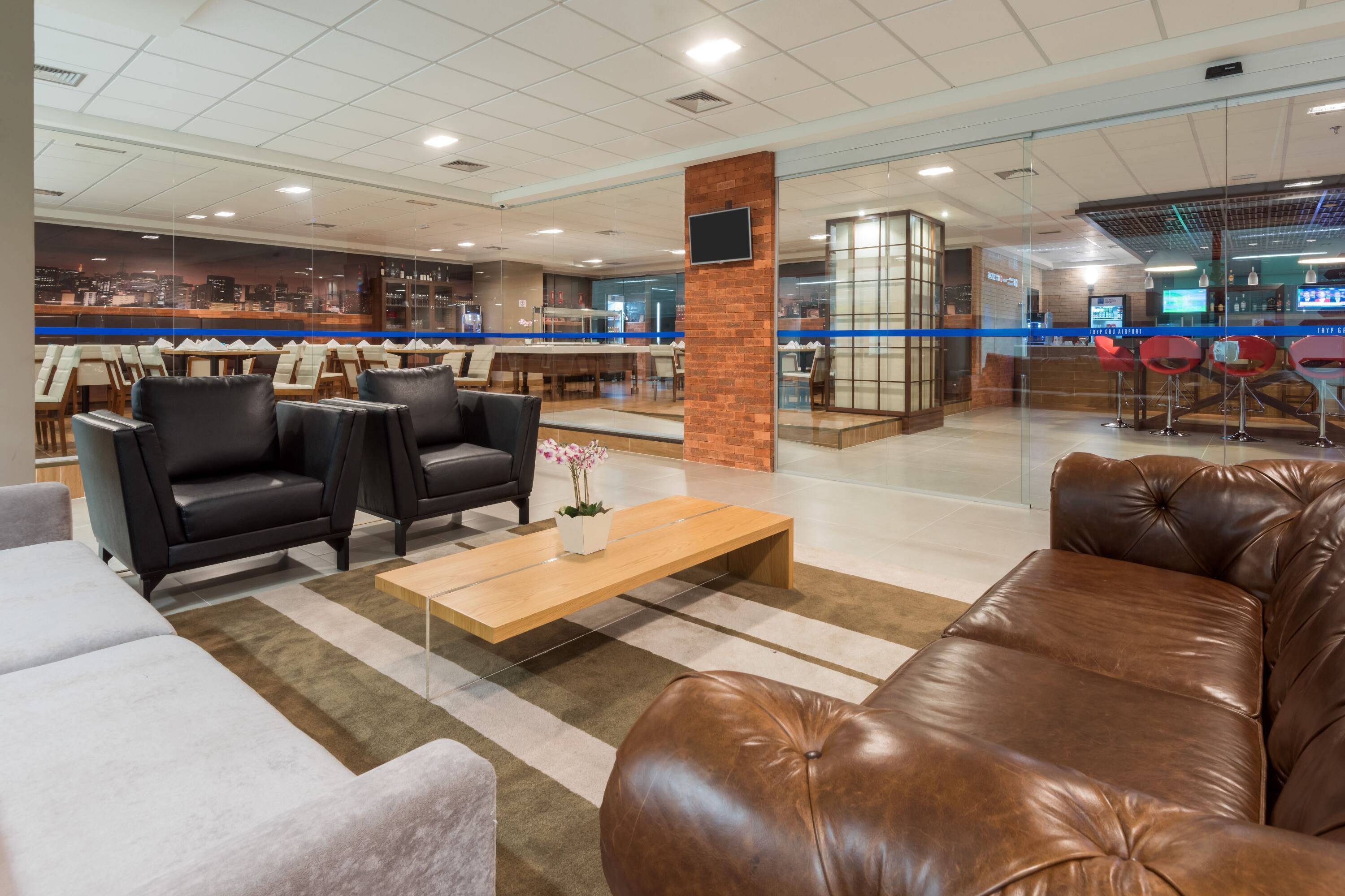 TRYP BY WYNDHAM São Paulo Airport - Hotel de Transito Terminal 3 INTERNACIONAL - Lado Ar - Área restrita á passageiros já embarcados e sem bagagens para despachar - Transit Hotel, only carry-on