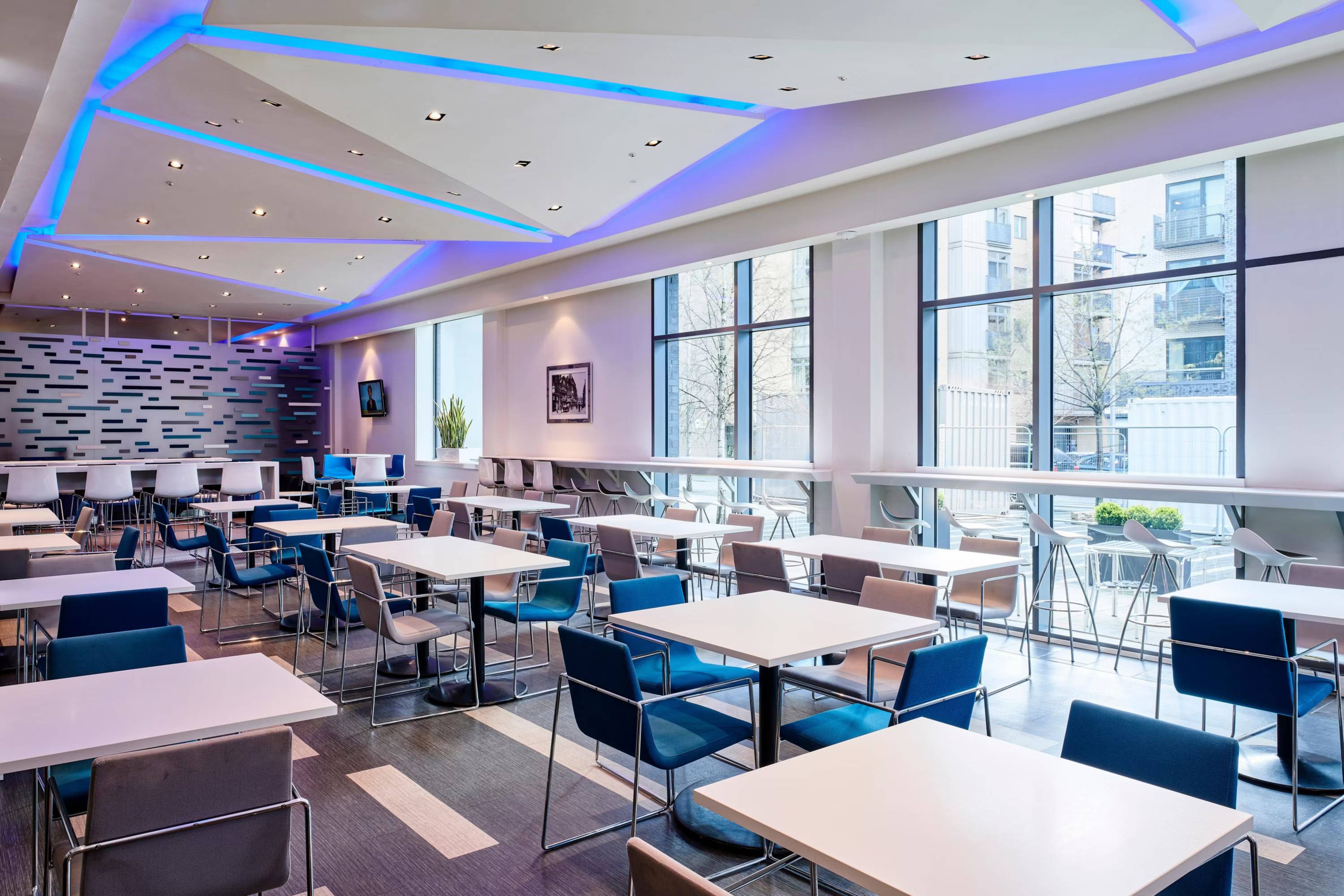 Holiday Inn Express Manchester City Centre Arena by IHG