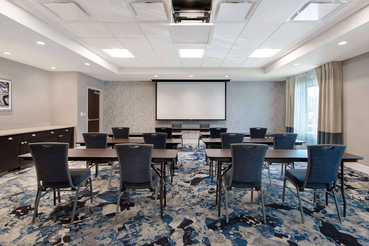 Hampton Inn Livonia Detroit