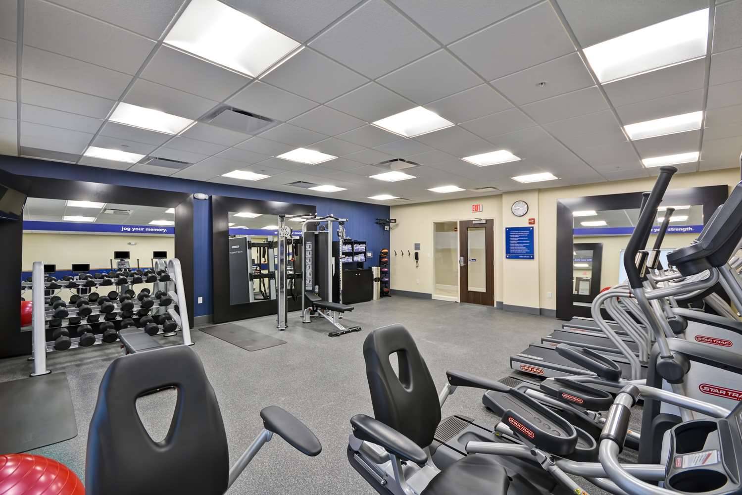 Hampton Inn Livonia Detroit