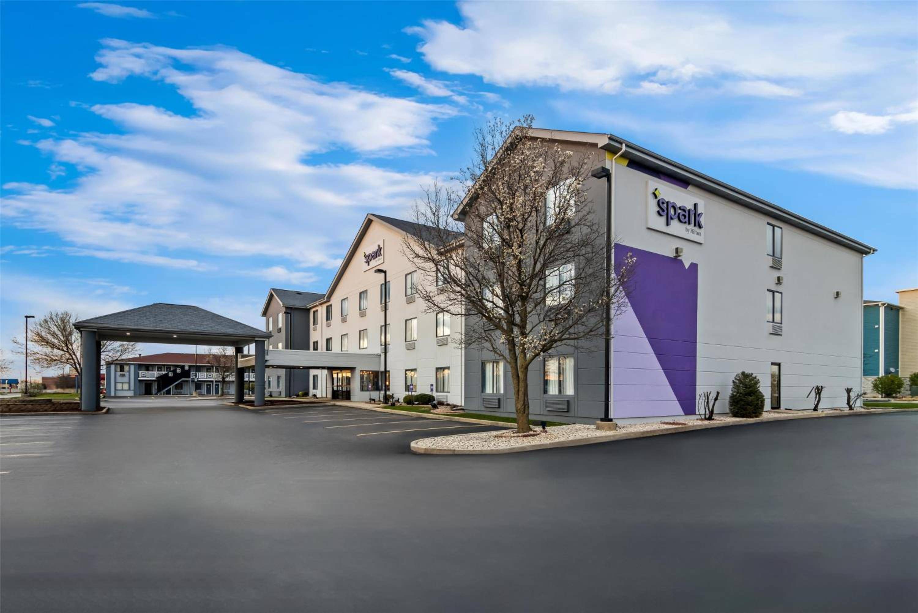 Spark By Hilton Merrillville