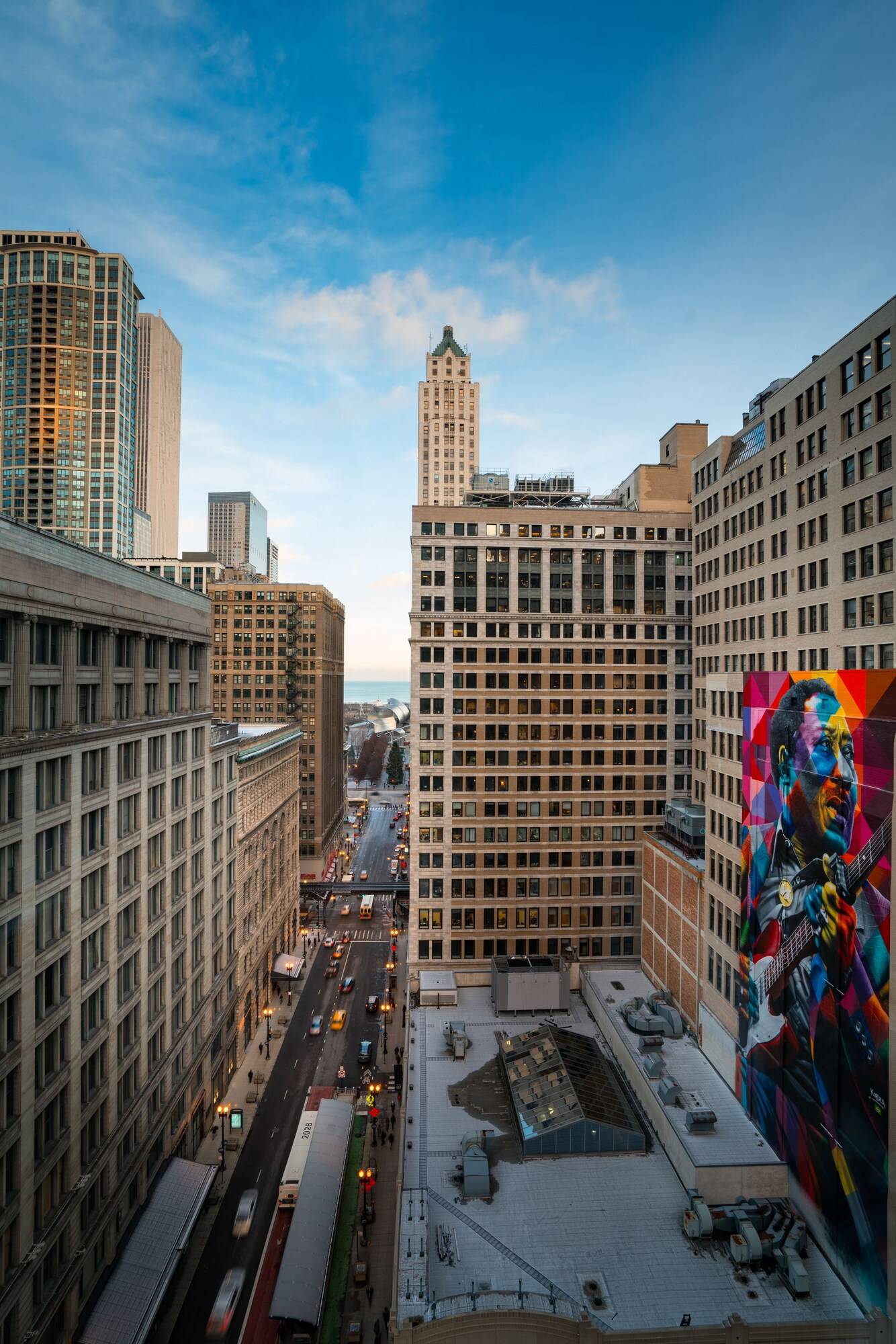 Staypineapple Chicago, An Iconic Hotel, The Loop