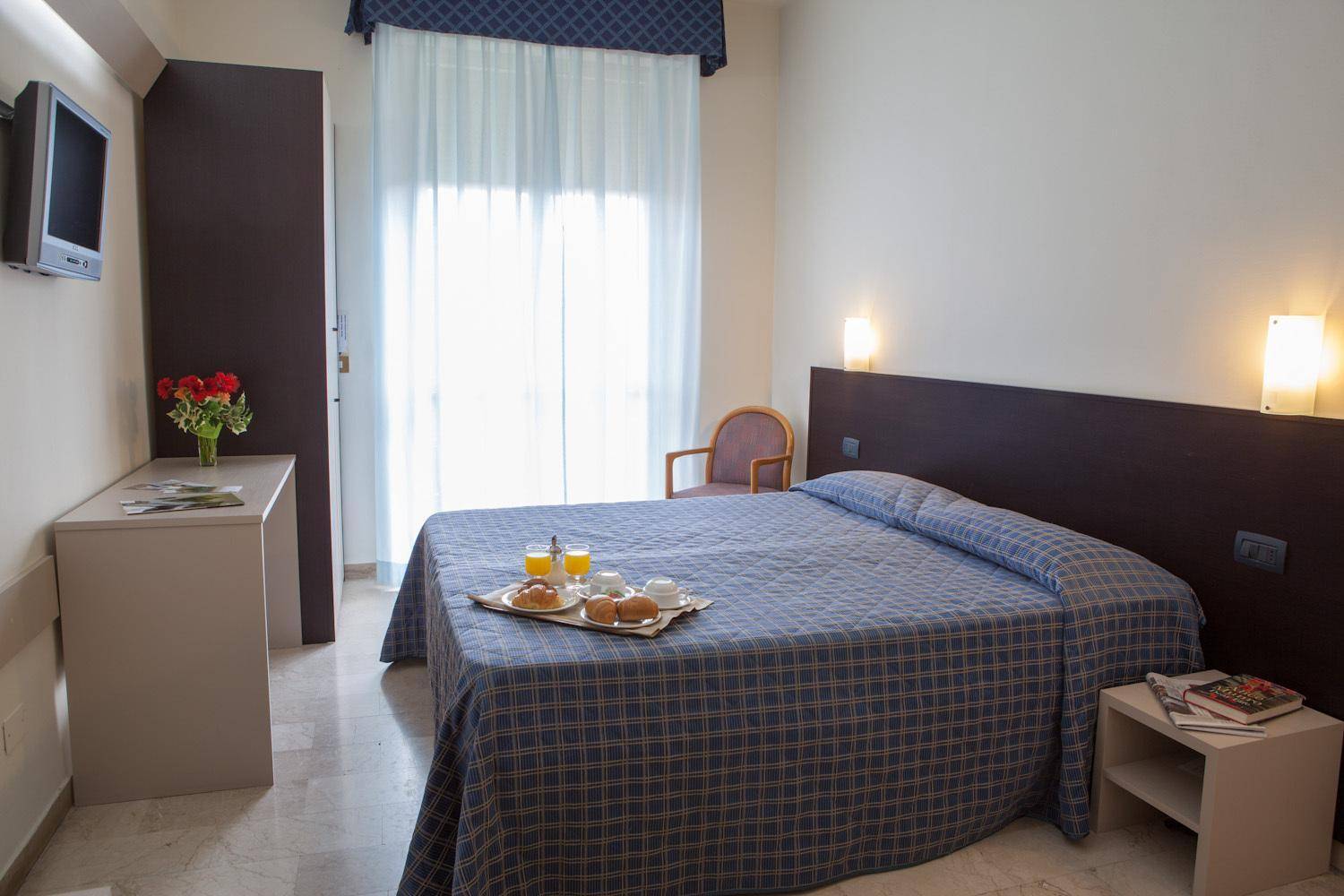 Auto park hotel