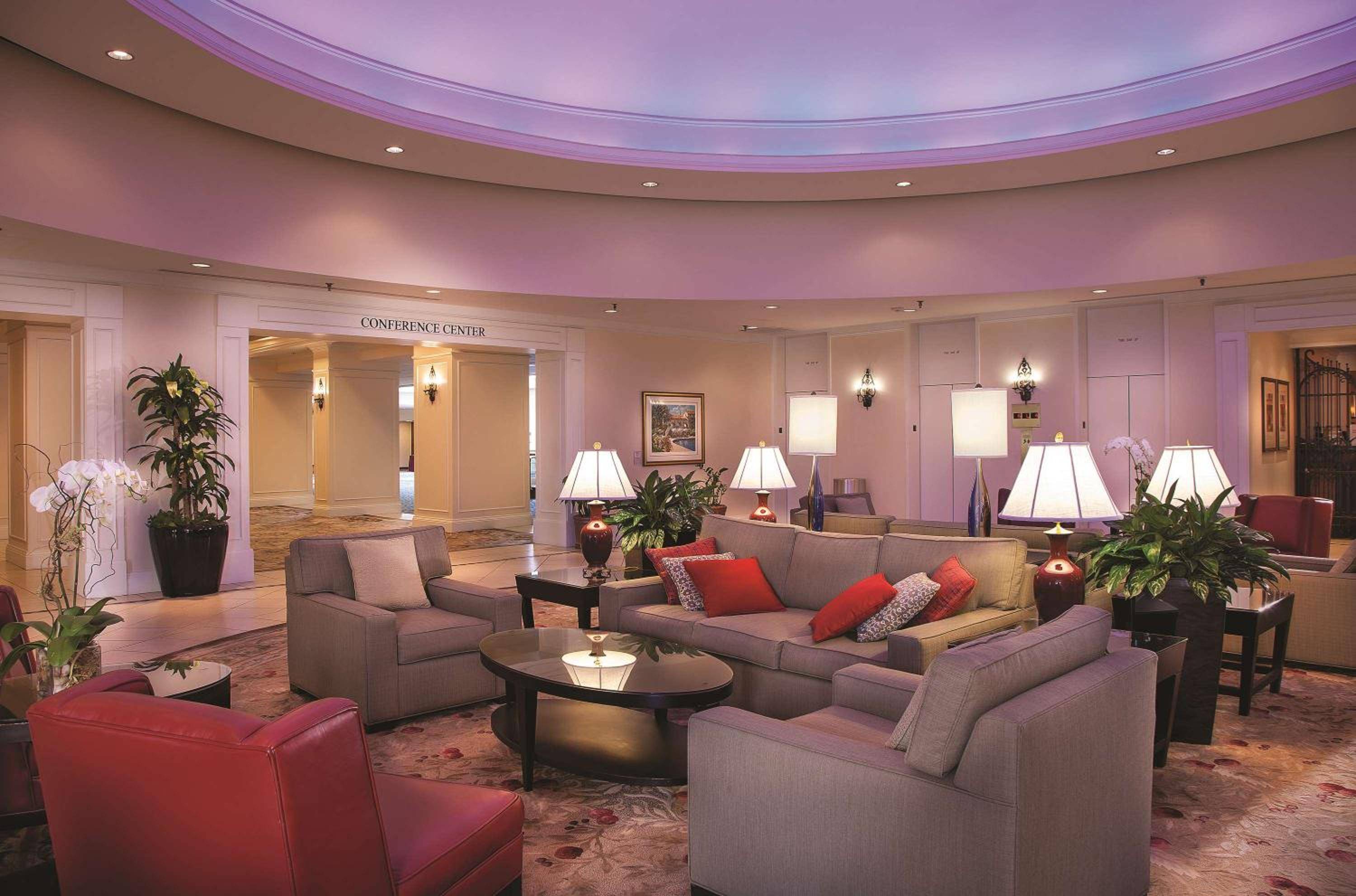 Hilton Suites Chicago/Oakbrook Terrace
