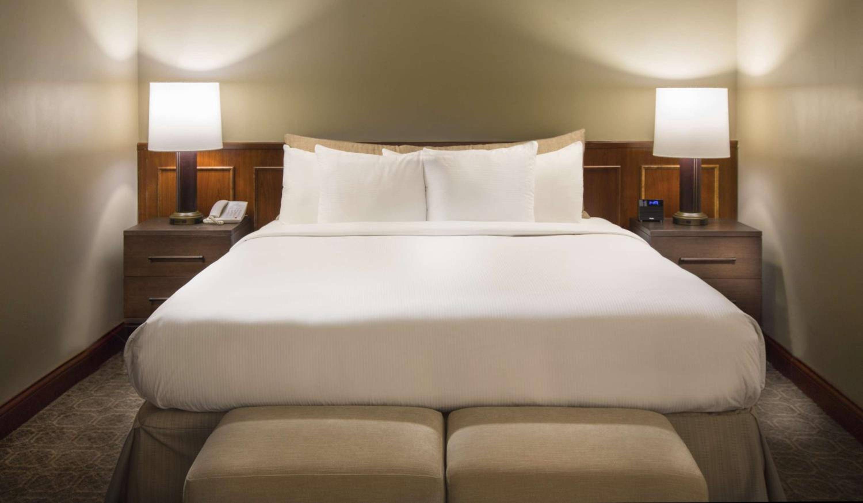 Hilton Suites Chicago/Oakbrook Terrace