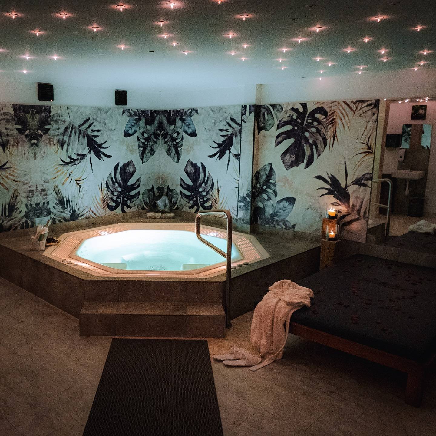 Relax Hotel & Spa