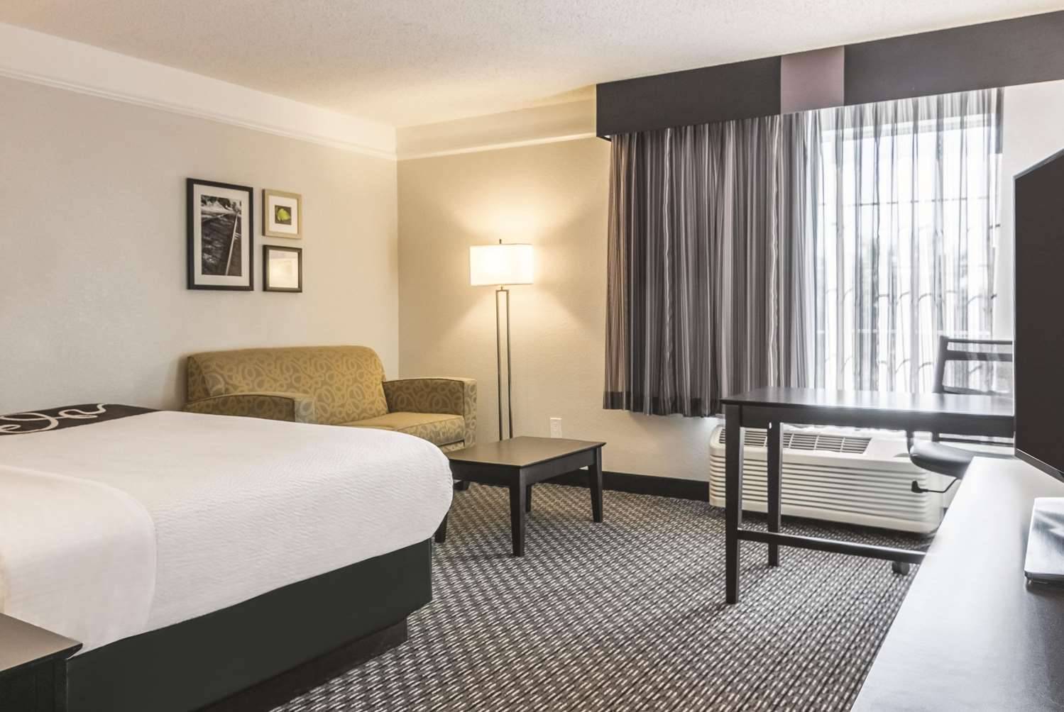 La Quinta by Wyndham Orlando Airport North