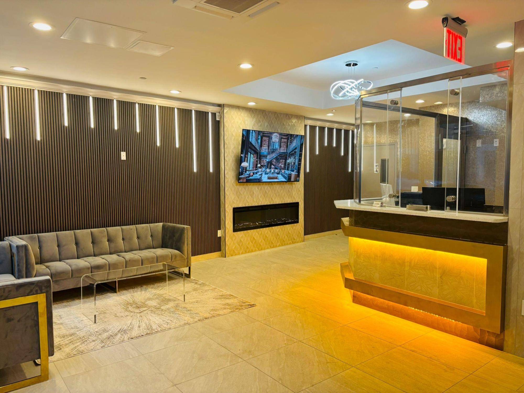 Liv Hotel Bronx