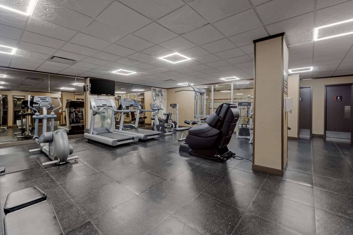Best Western Premier Denham Inn & Suites