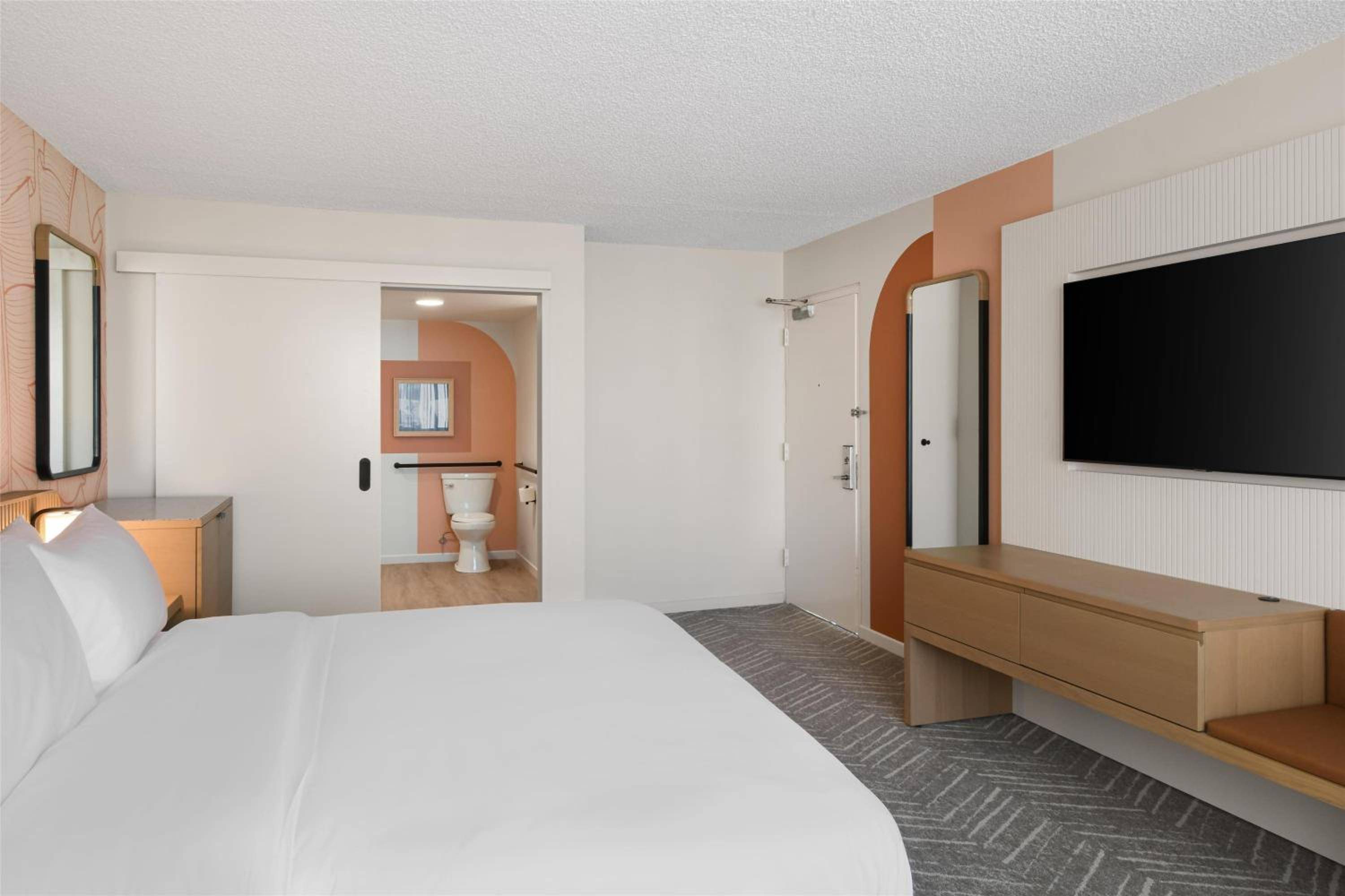 Ambassador Waikiki, Tapestry Collection by Hilton