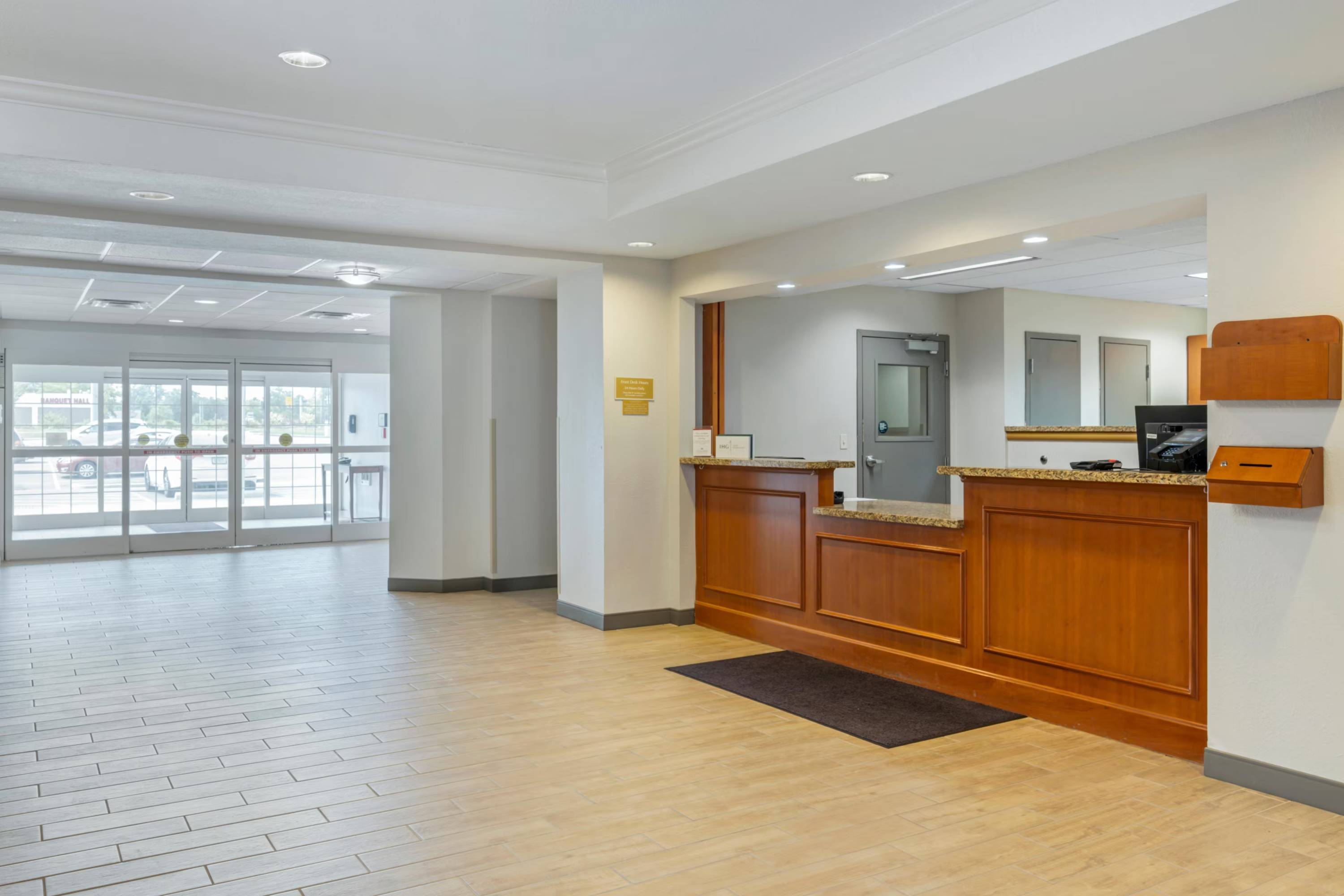 Candlewood Suites Indianapolis East by IHG