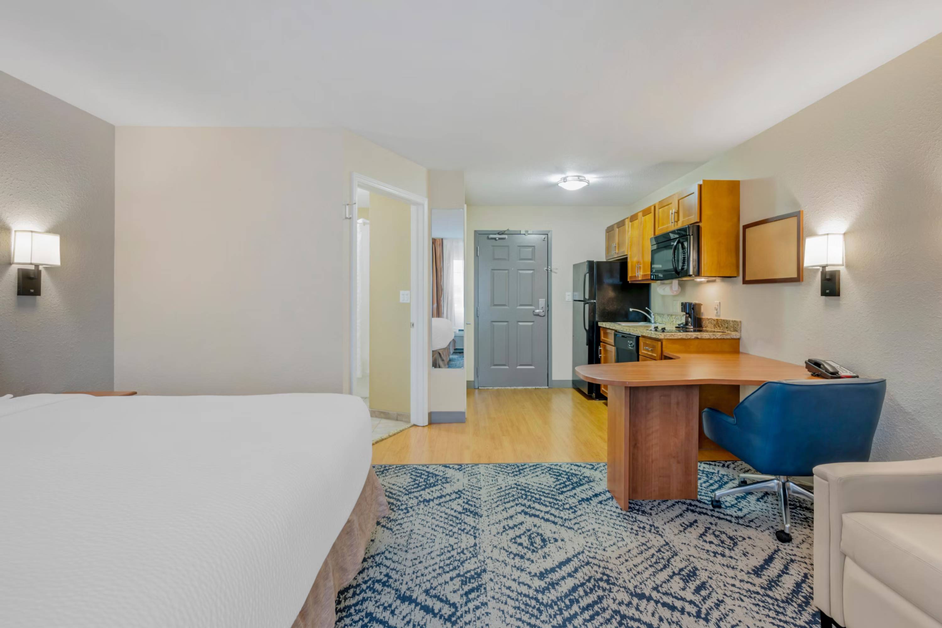 Candlewood Suites Indianapolis East by IHG
