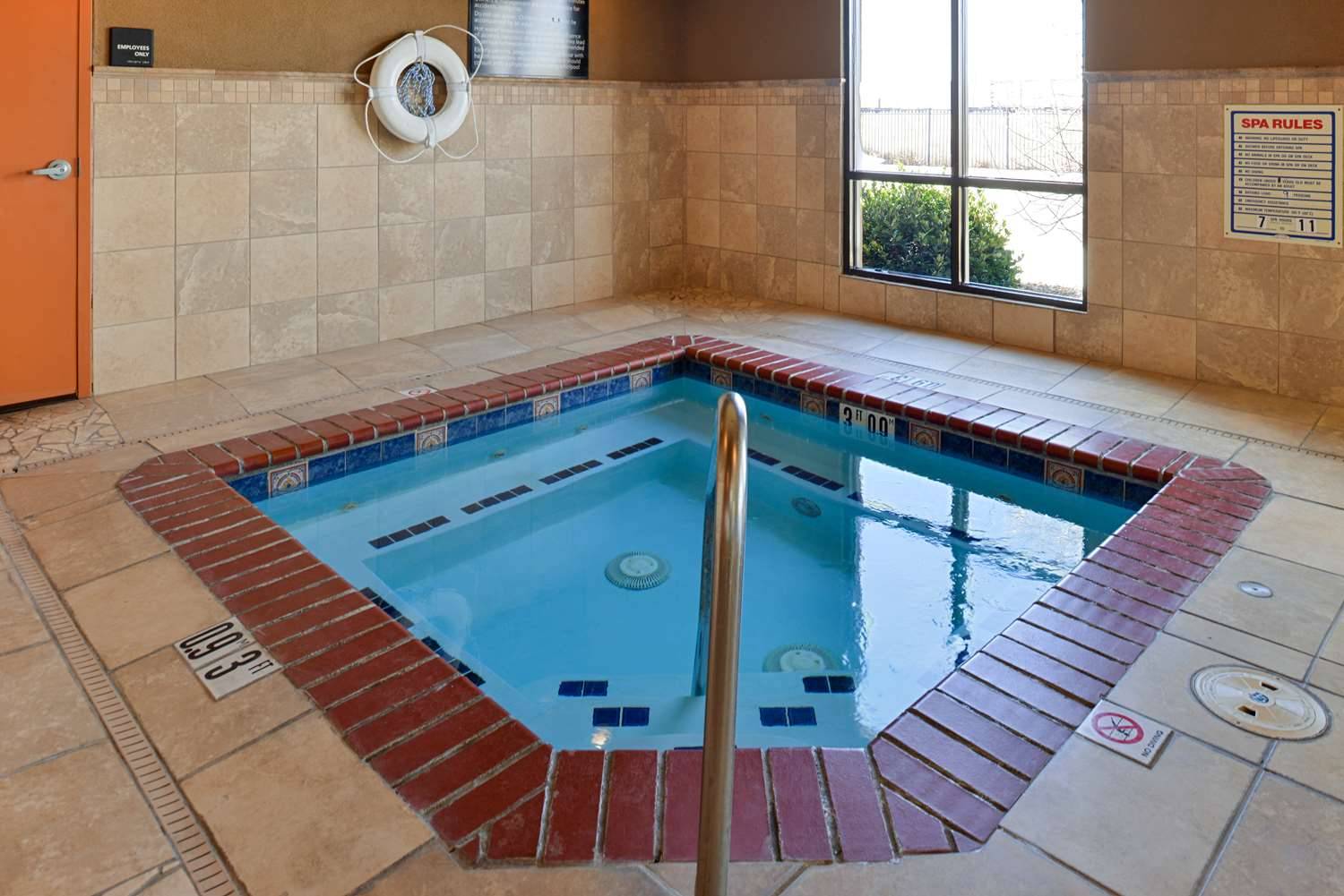 Hampton Inn & Suites Albuquerque-Coors Road