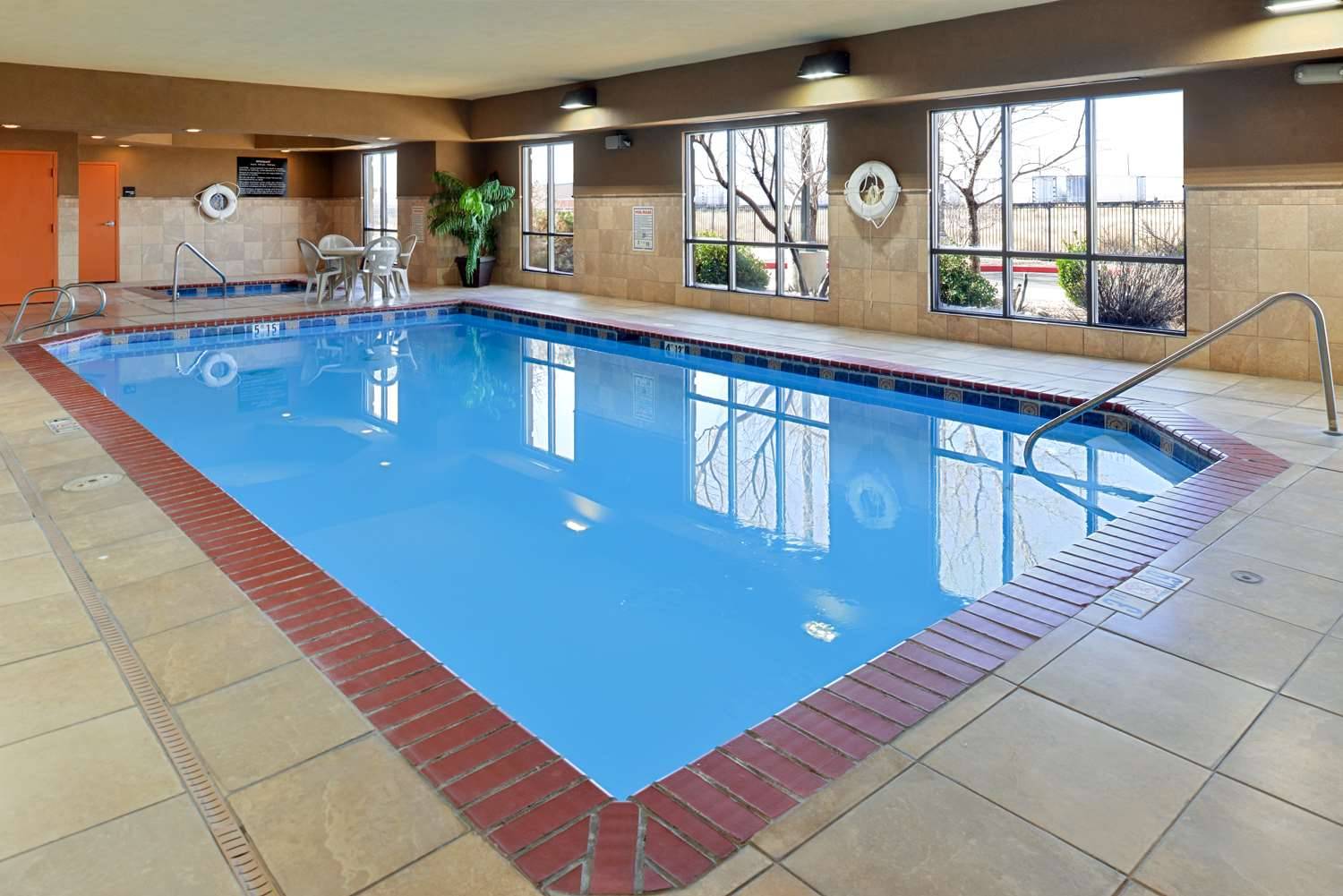 Hampton Inn & Suites Albuquerque-Coors Road