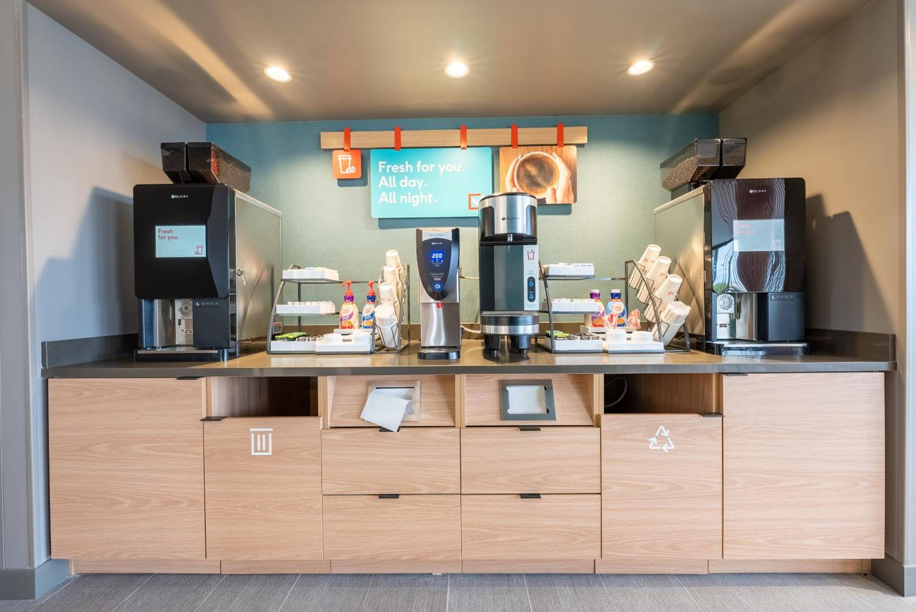 avid hotels - Kalamazoo East by IHG