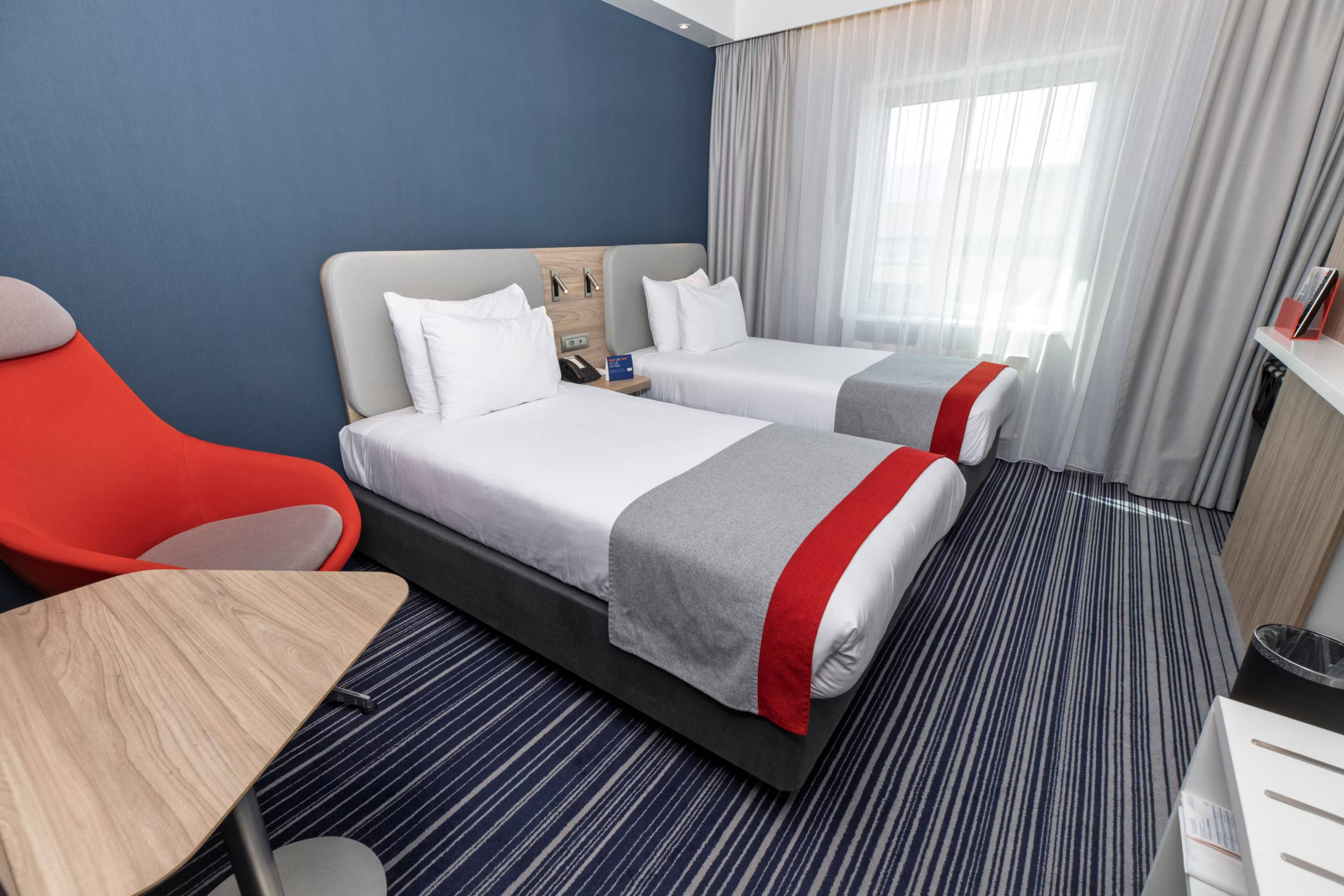 Holiday Inn Express Geneva Airport by IHG