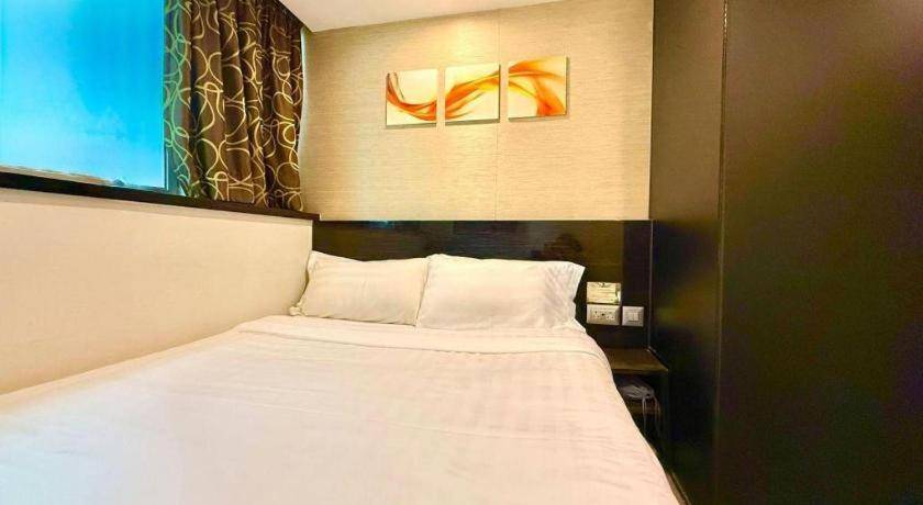 Noble Park Hotel
