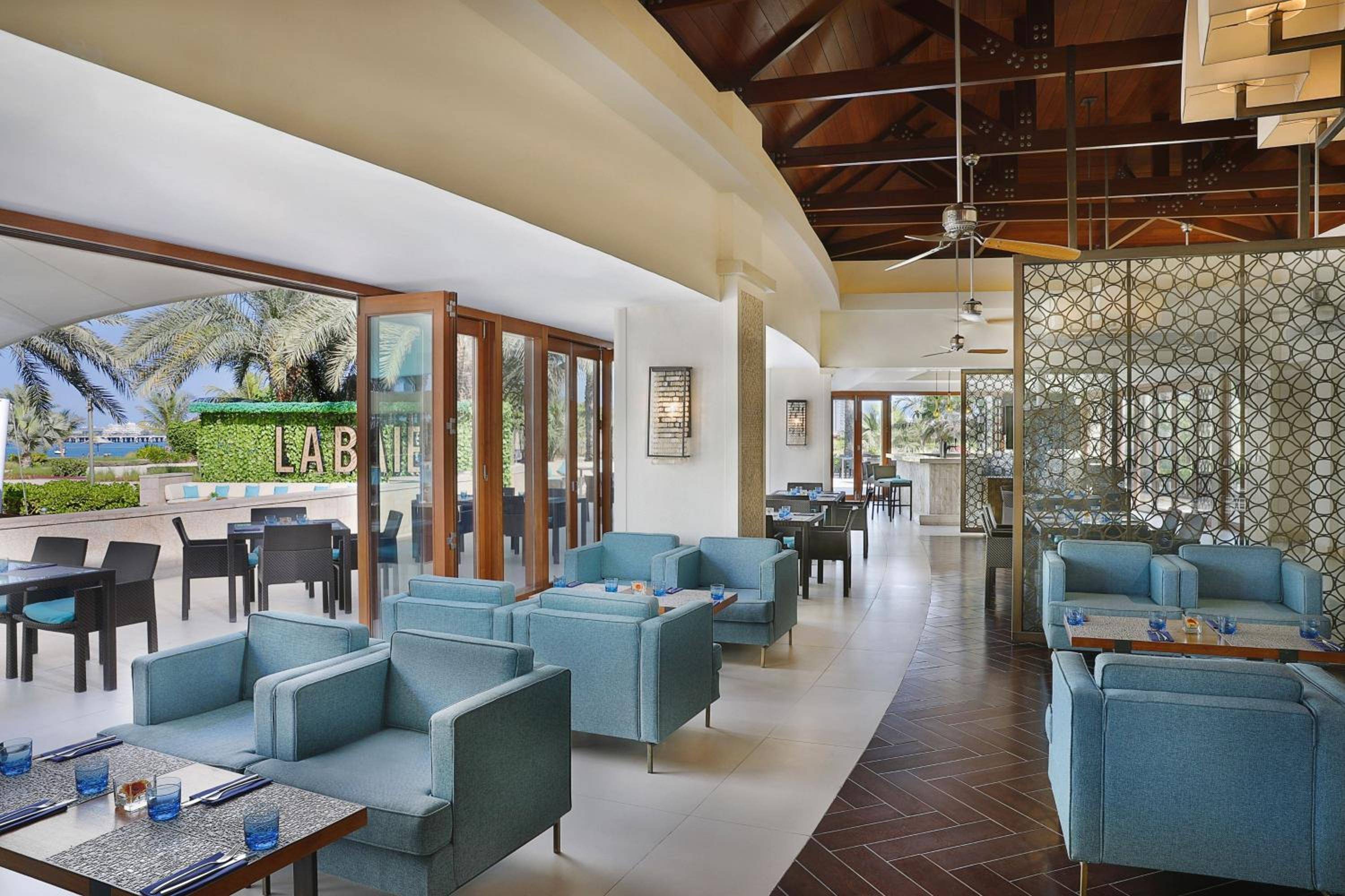 Test Daypass: The Ritz-Carlton, Dubai