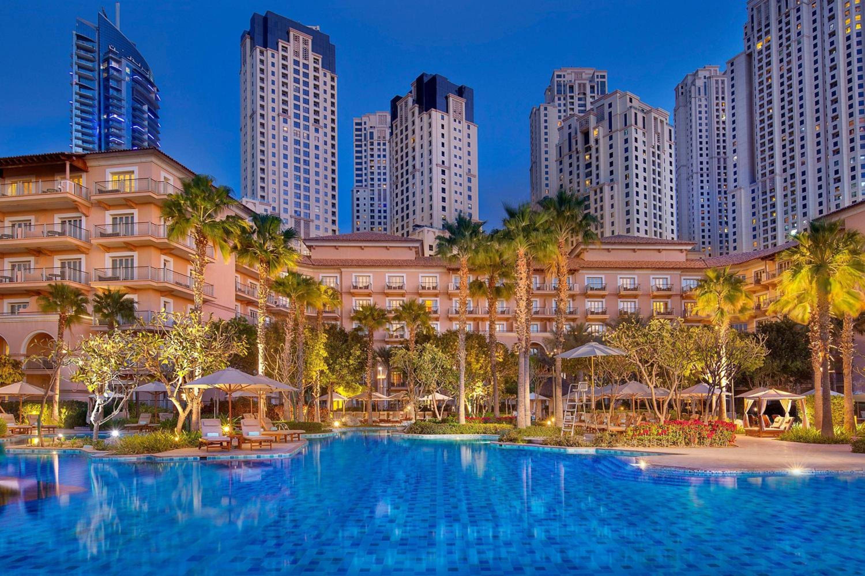 Test Daypass: The Ritz-Carlton, Dubai