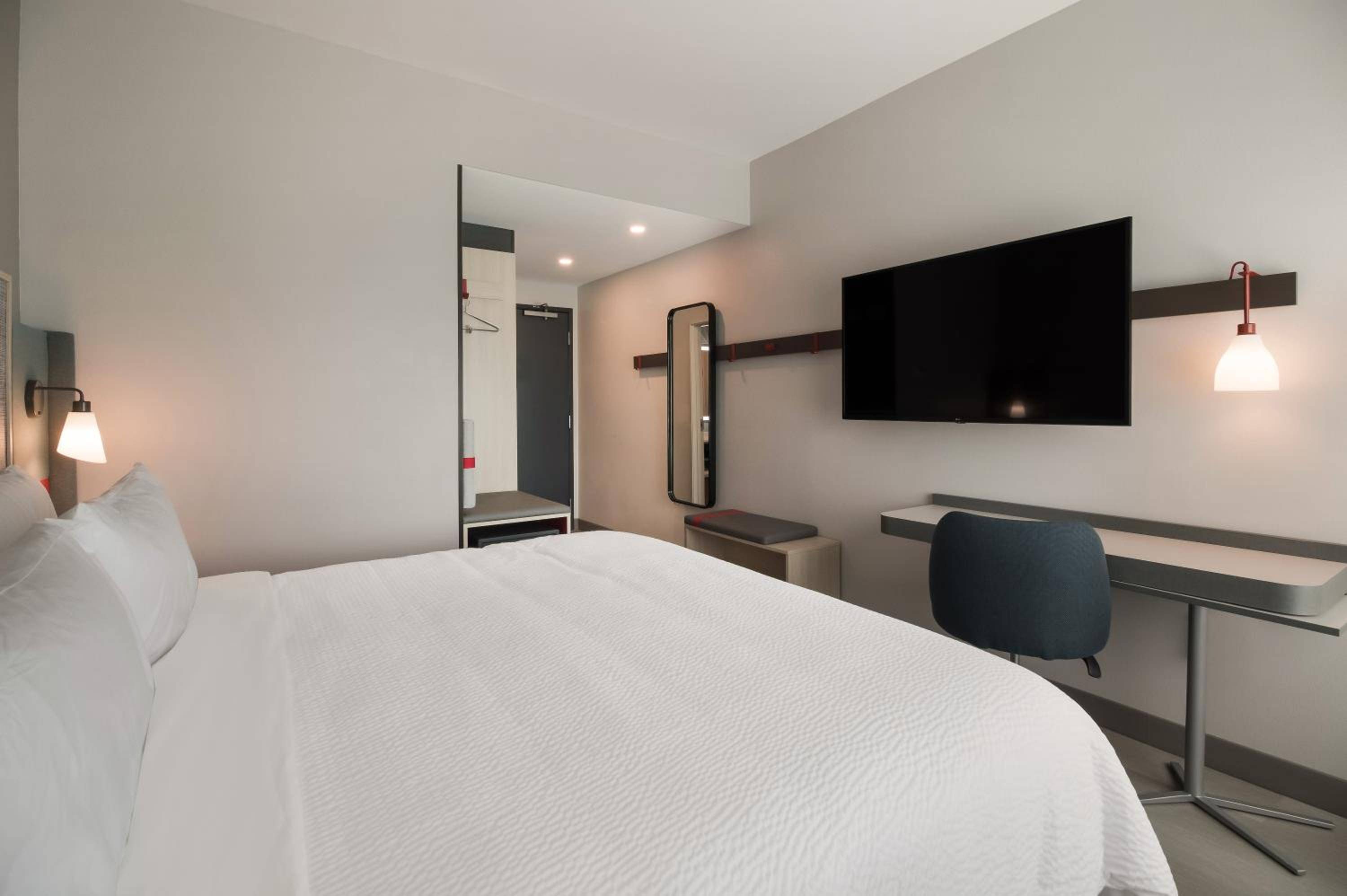Holiday Inn & Suites Mt Juliet – Nashville Area