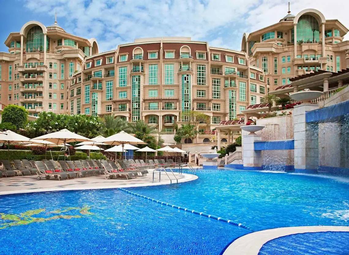 Test Daypass: Swissôtel Al Murooj Dubai