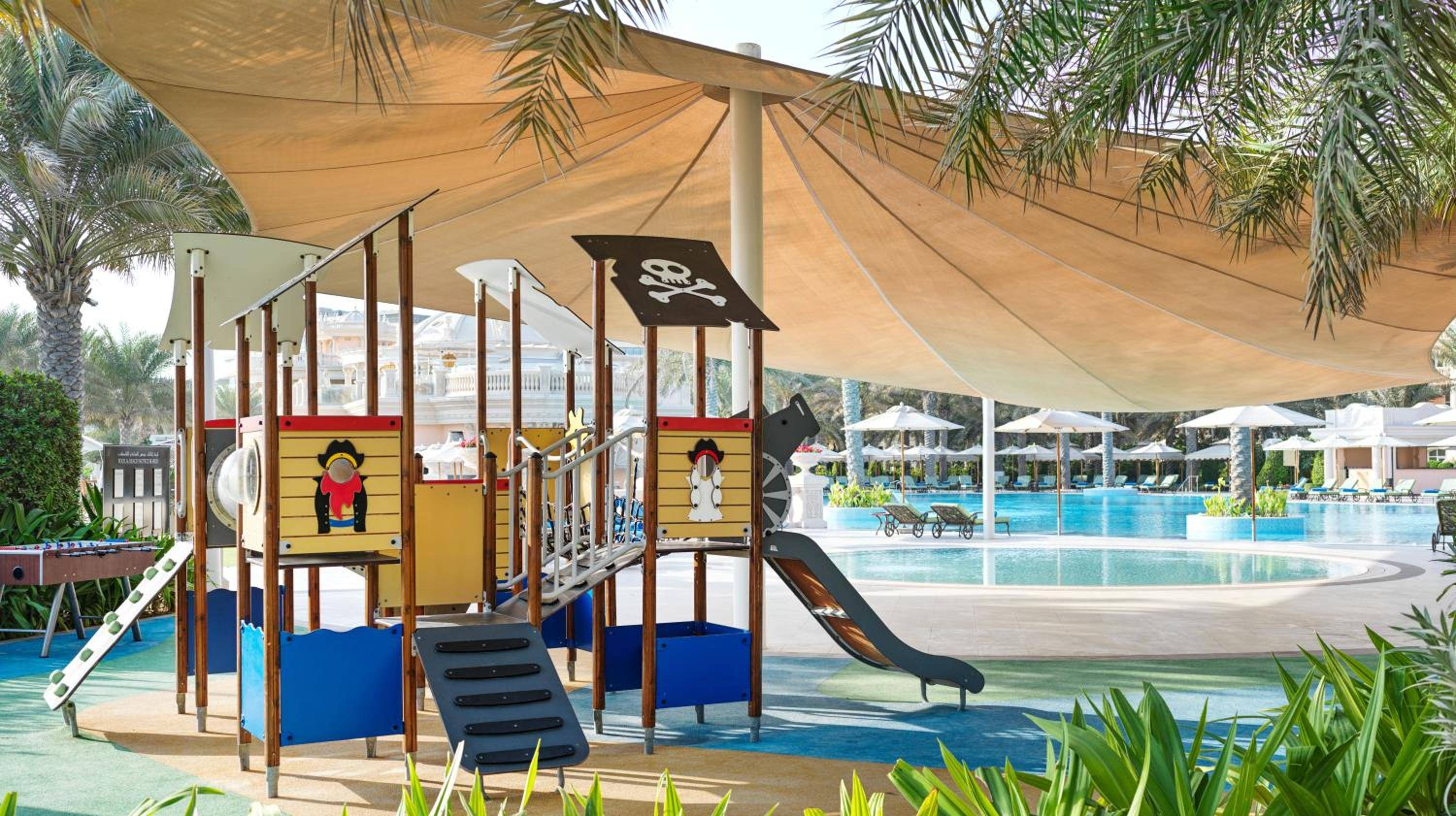 Test Daypass: Raffles The Palm