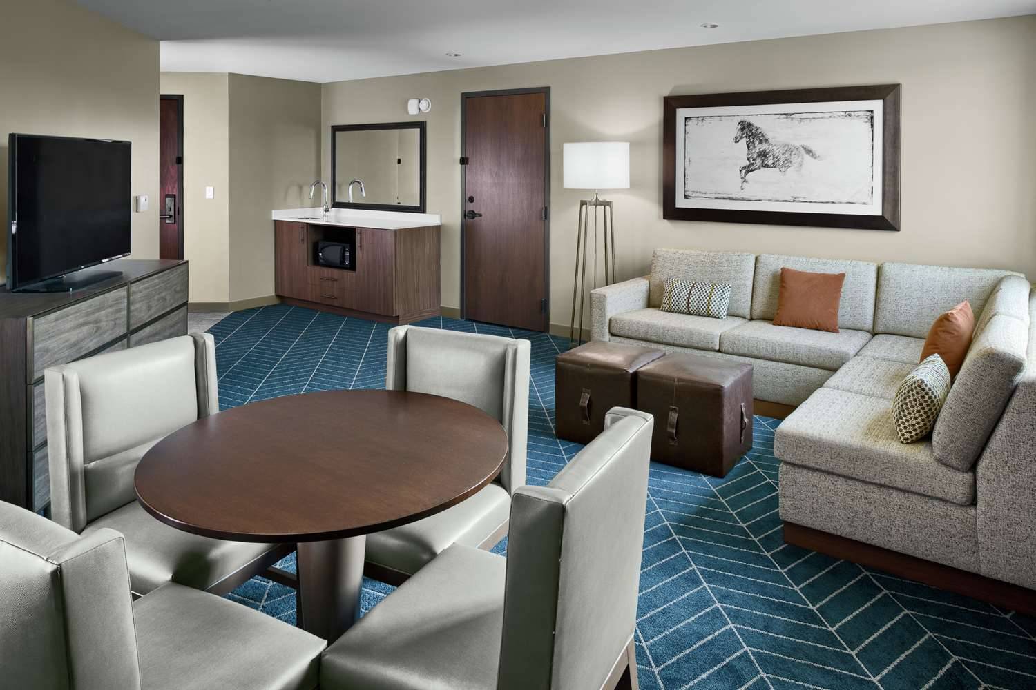 The Bevy Hotel Boerne, A Doubletree By Hilton