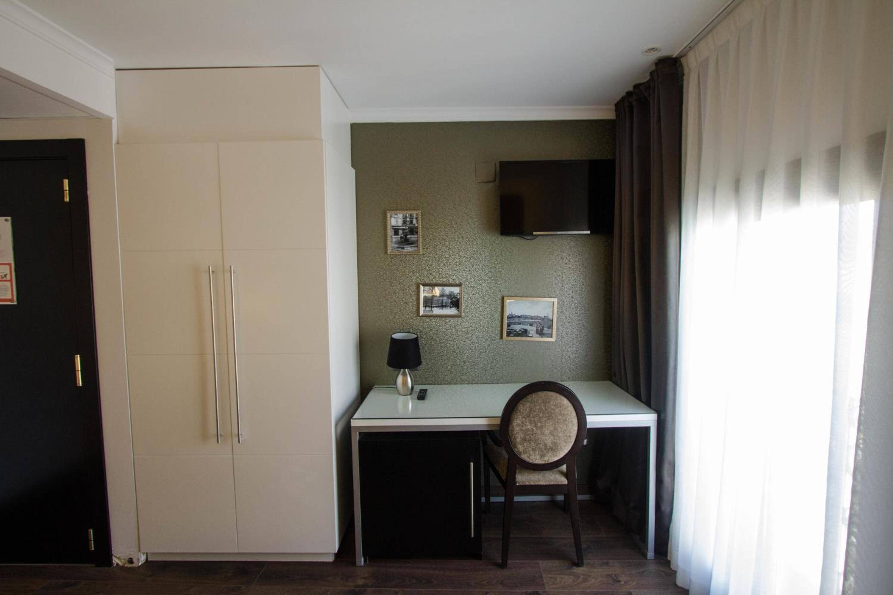 Hotel Moderno BCN