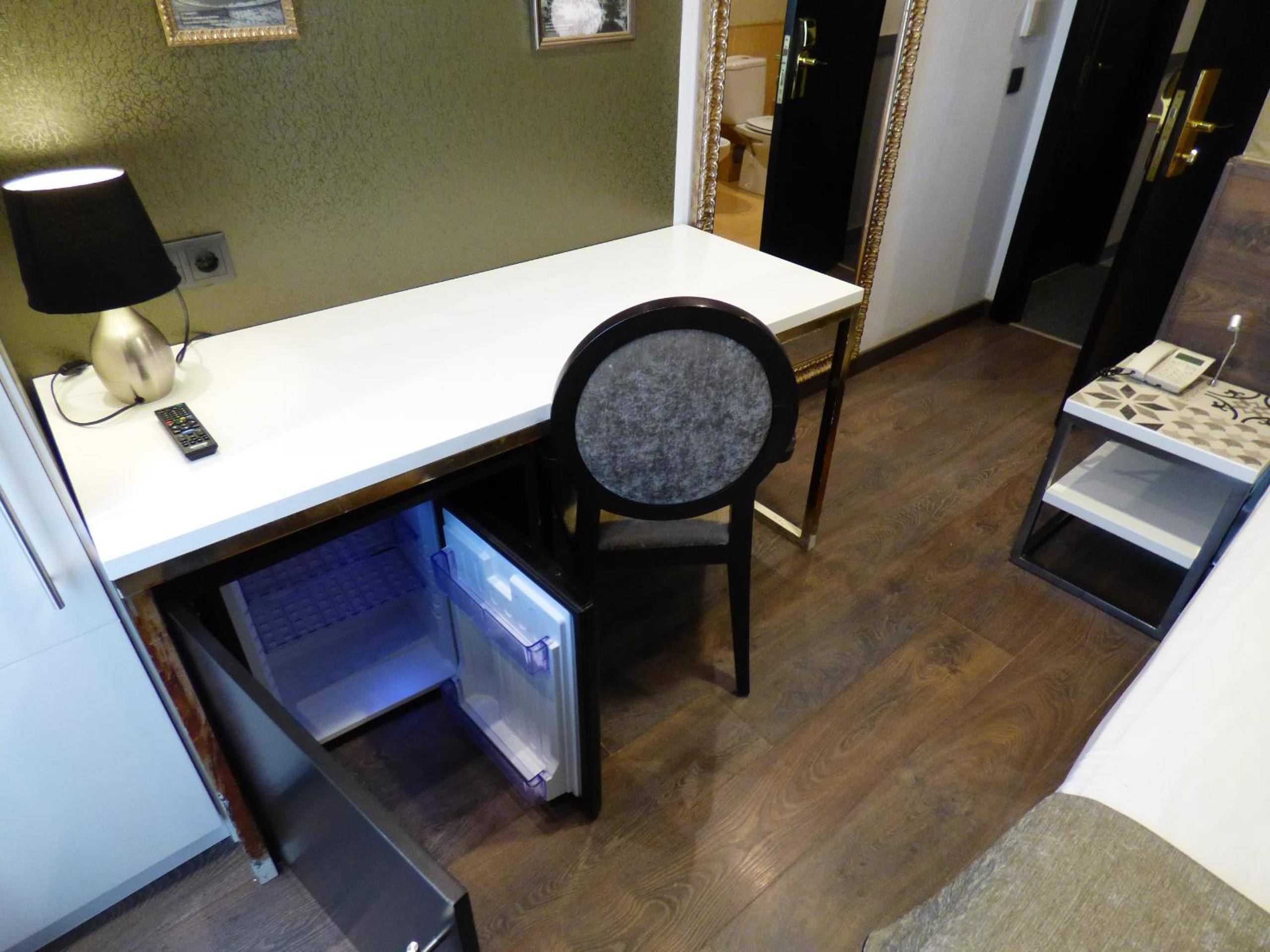 Hotel Moderno BCN