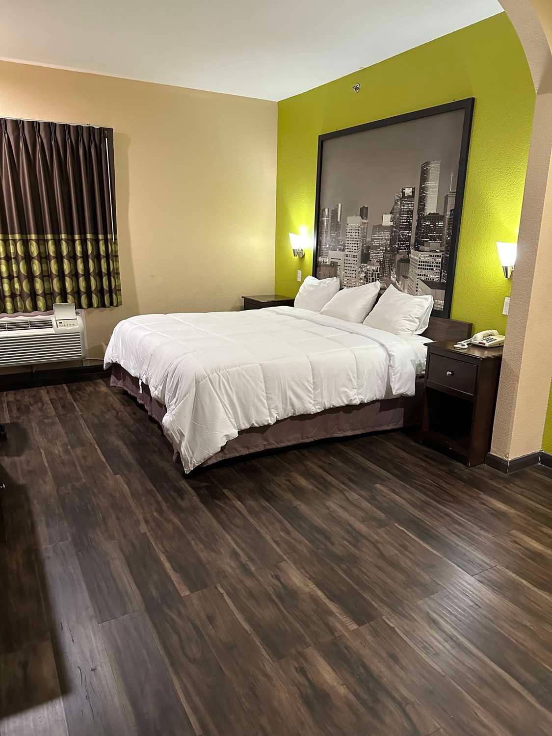 Red Lion Inn & Suites IAH Airport East
