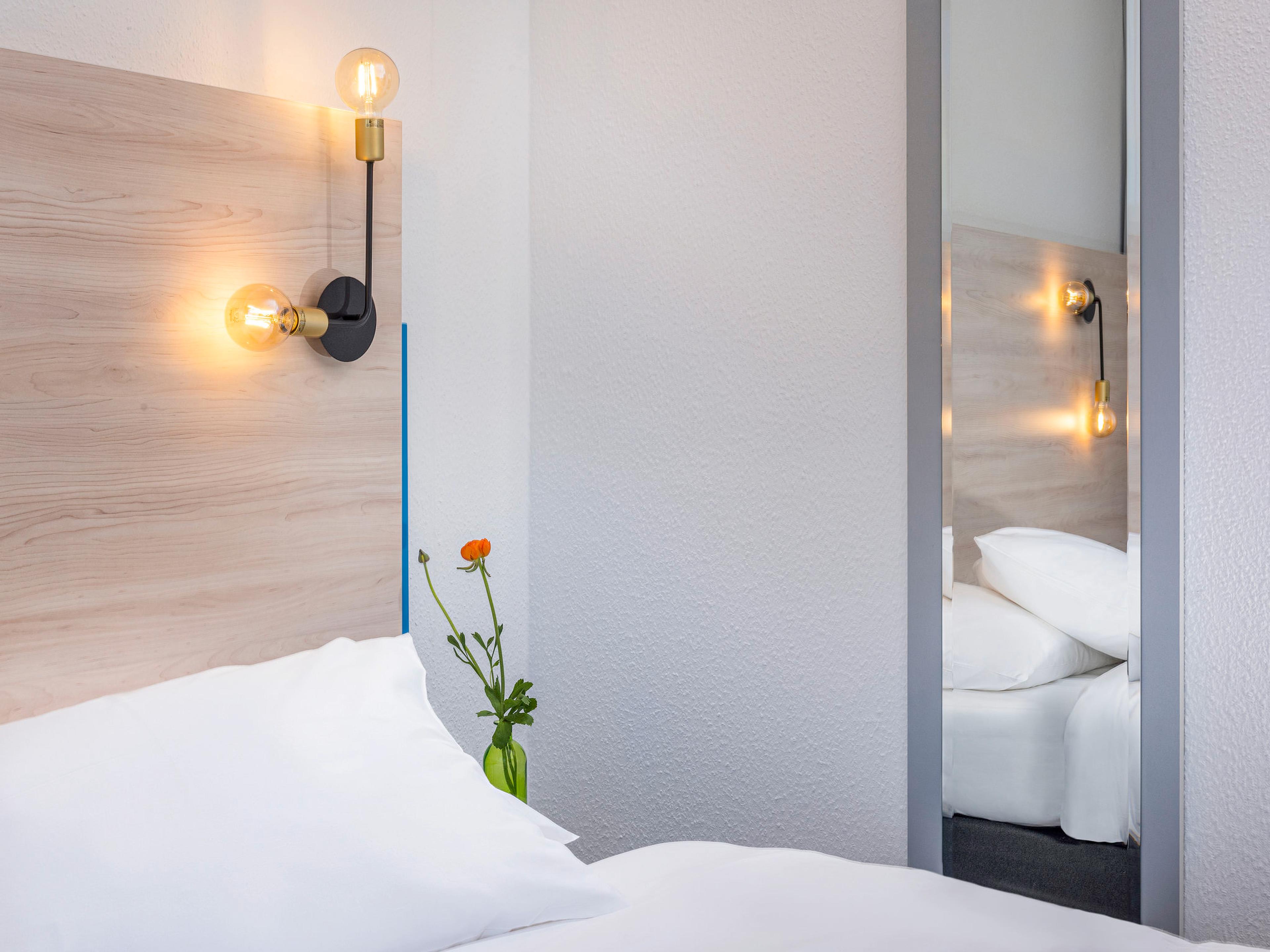 greet Berlin Alexanderplatz