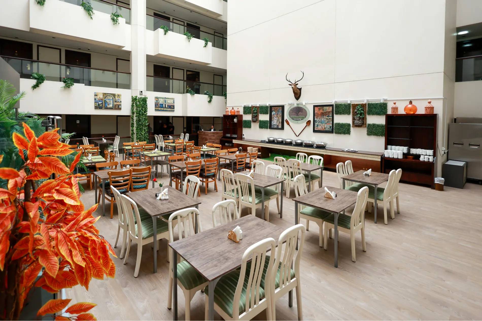 Aavri Hotel