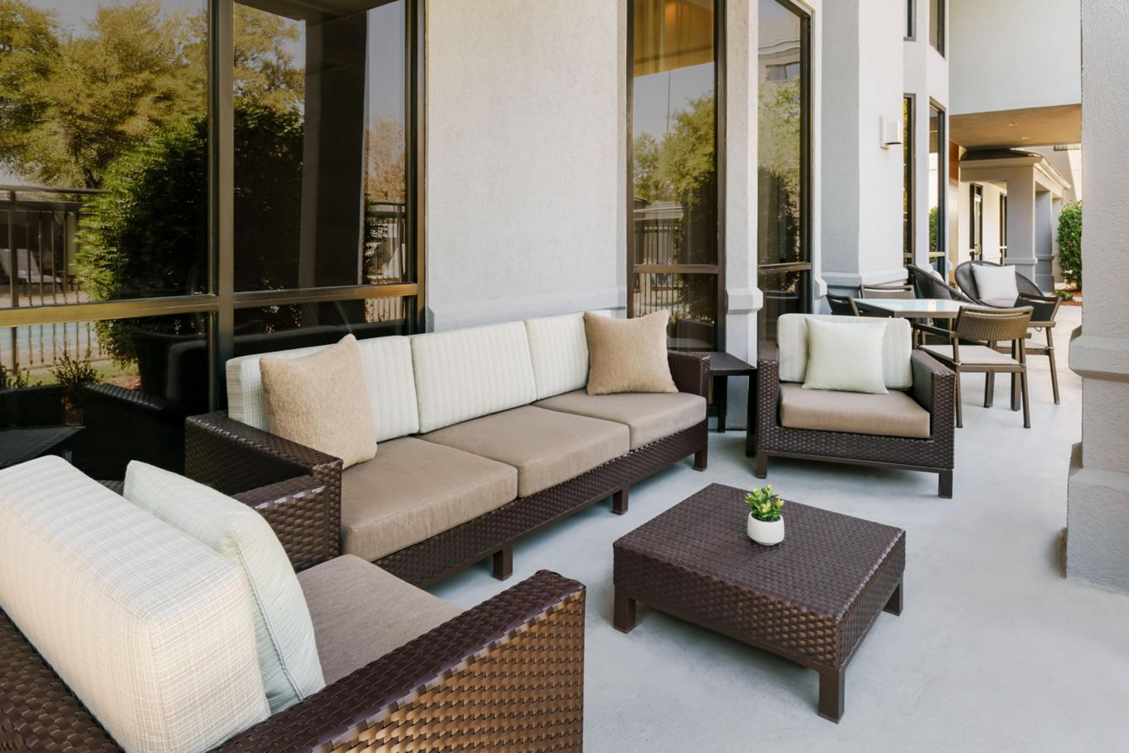 Courtyard Dallas Lewisville