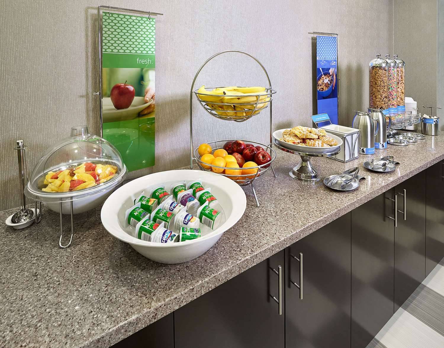 Hampton Inn by Hilton Calgary Airport North