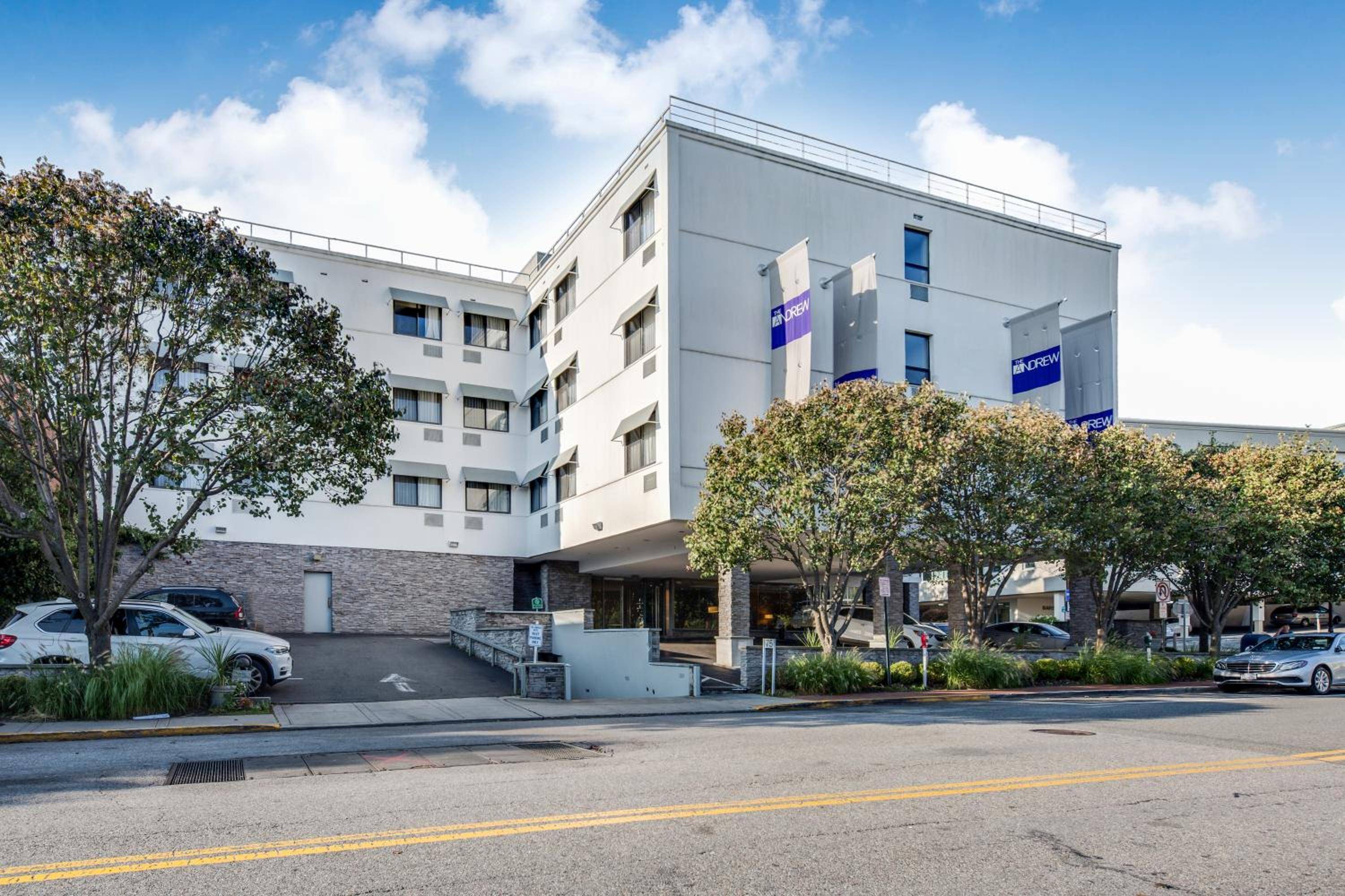 The Andrew Hotel