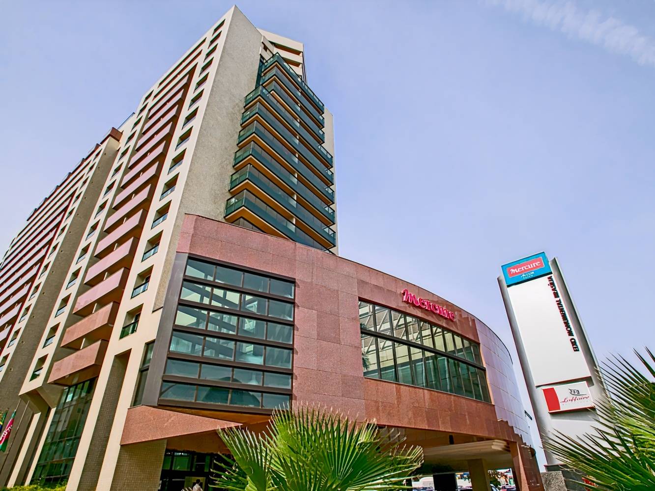 Grand Mercure Brasilia Eixo Monumental, Quadra 2 100 during the day