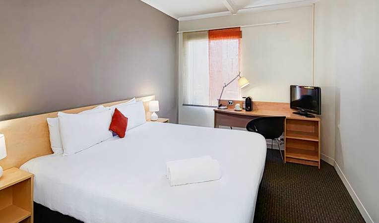 ibis Perth