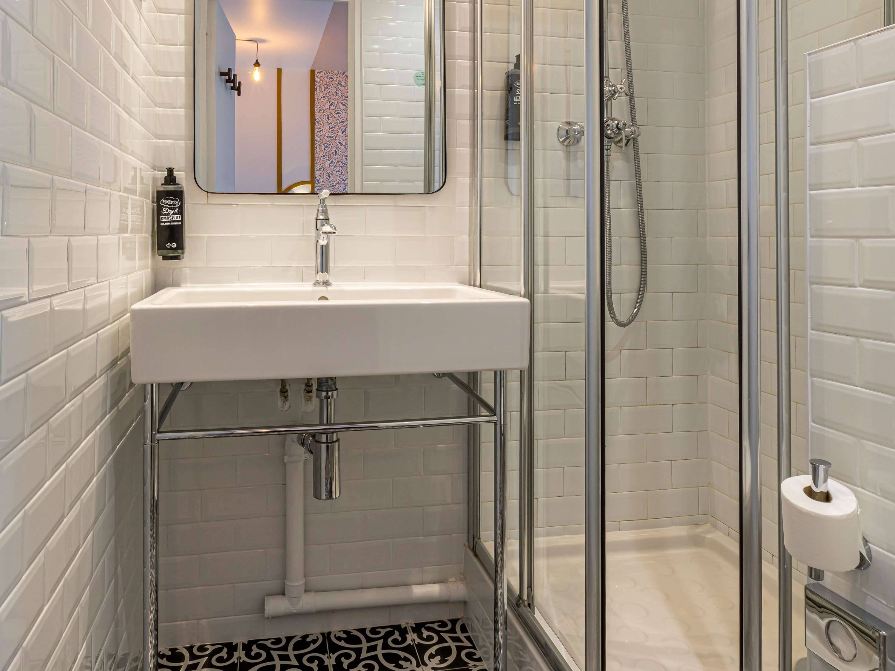 ibis Styles Paris Eiffel Cambronne