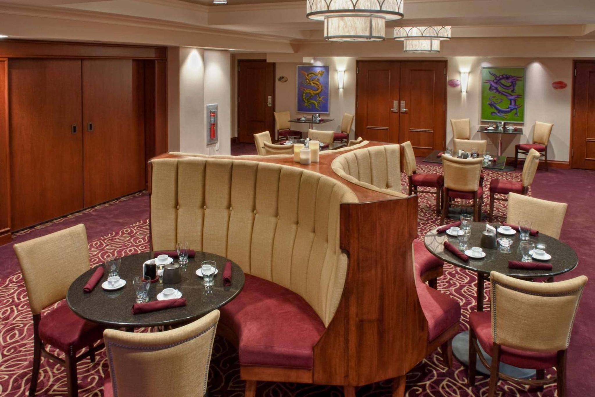 Viana Hotel & Spa
