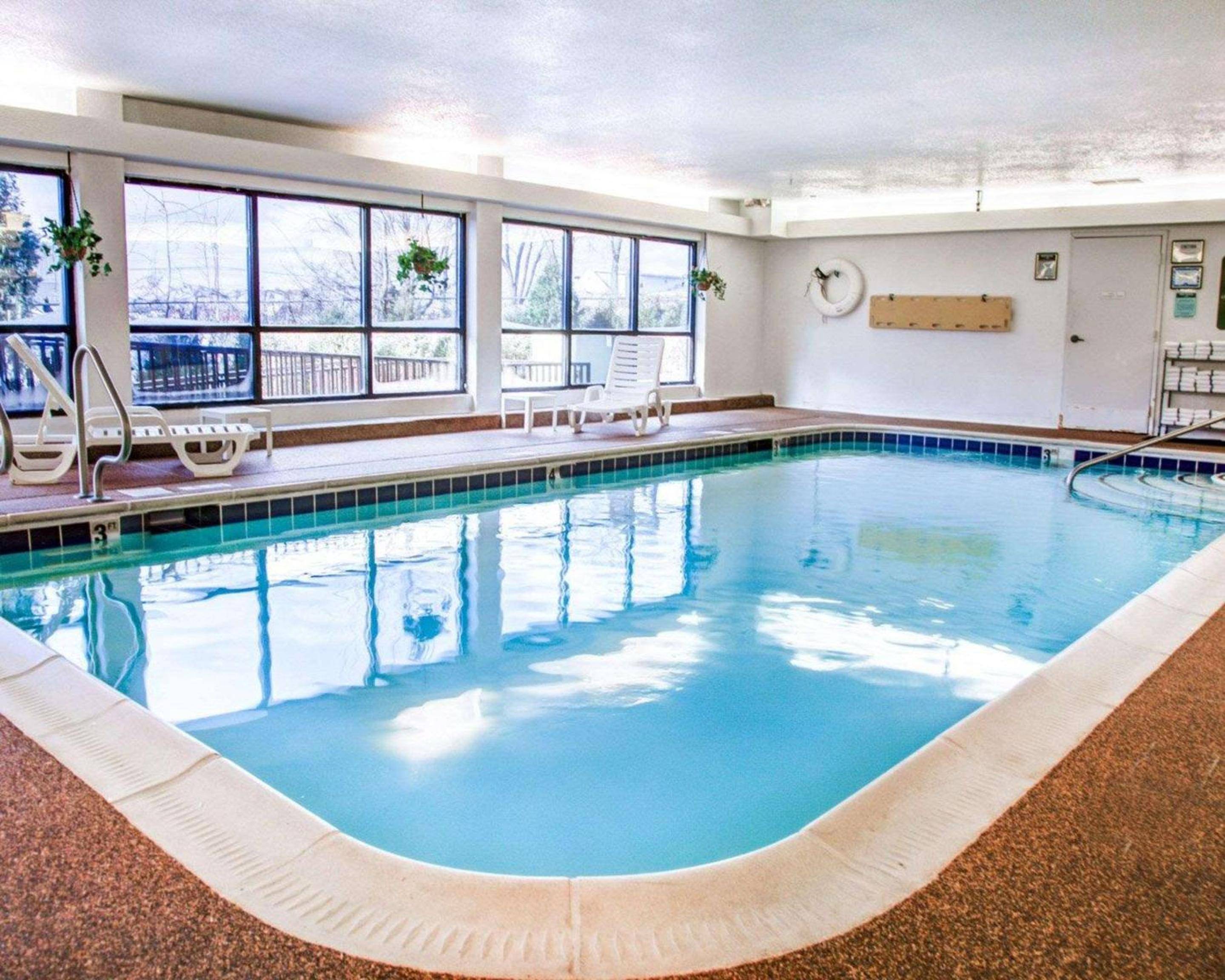 Comfort Suites Lombard/Addison