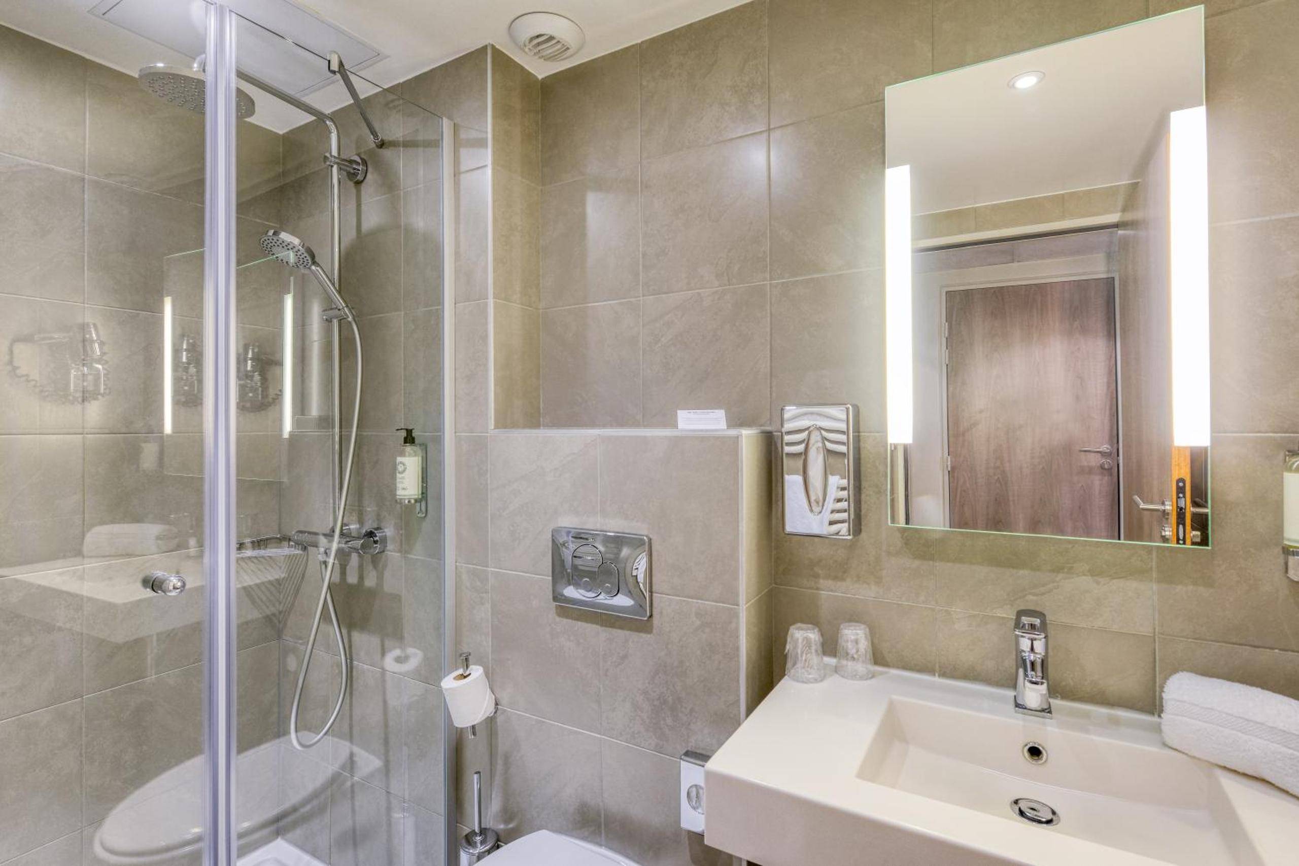 Best Western Plus Hôtel Paris Velizy