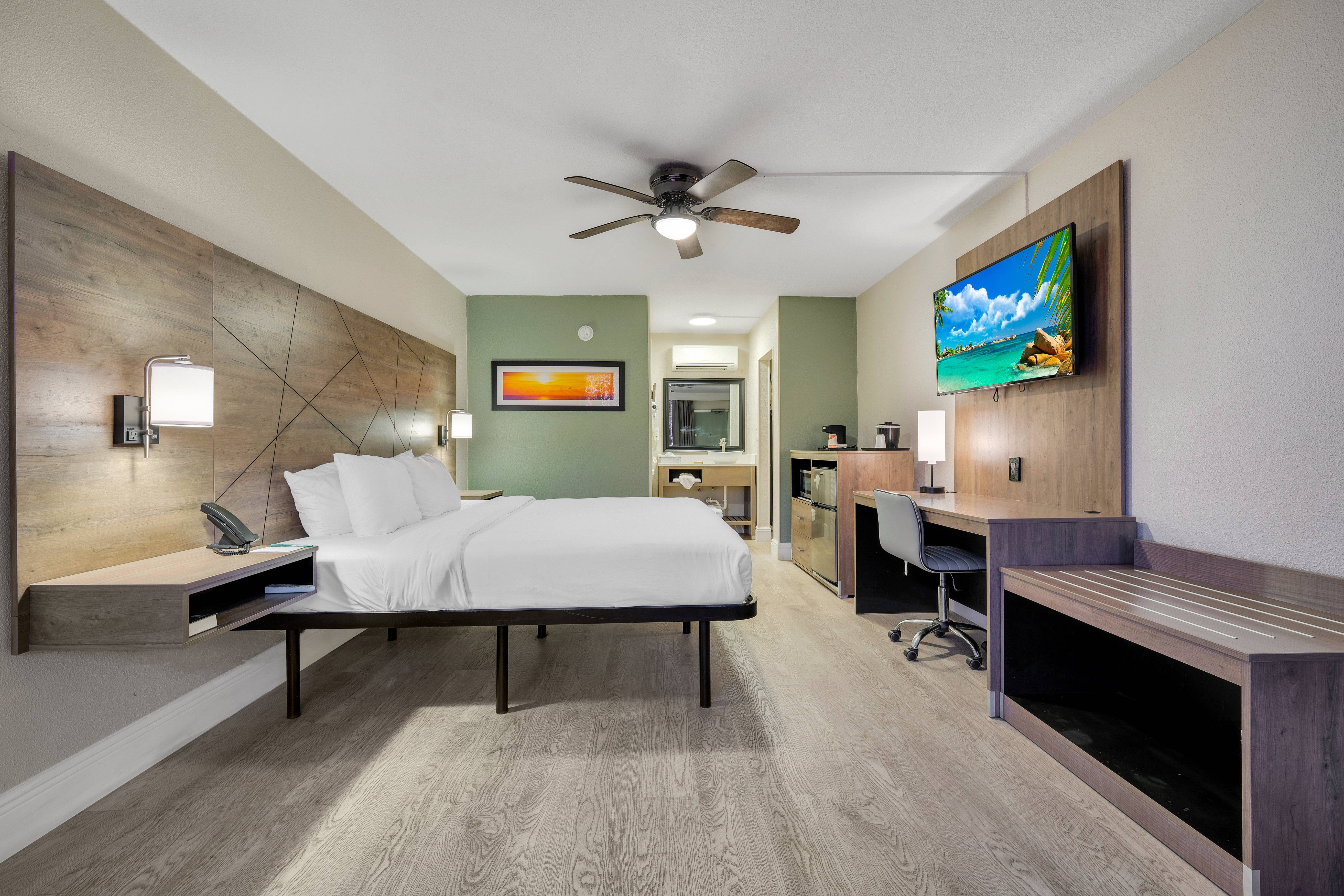 Quality Inn & Suites Hollywood Boulevard