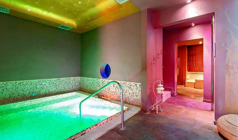 Sovrana Hotel & SPA