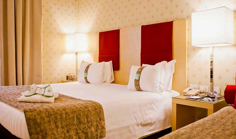 Holiday Inn Milan Garibaldi Station