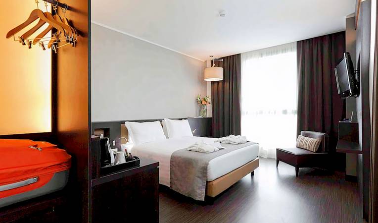 Best Western Premier Hôtel CHC Airport