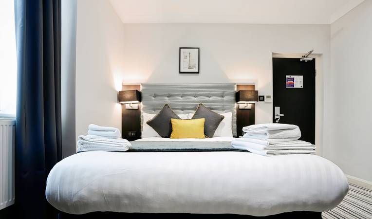 Airways Hotel Victoria
