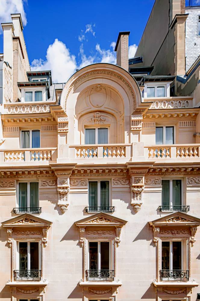 Hôtel Daunou Opéra, Paris 2ème 67 during the day