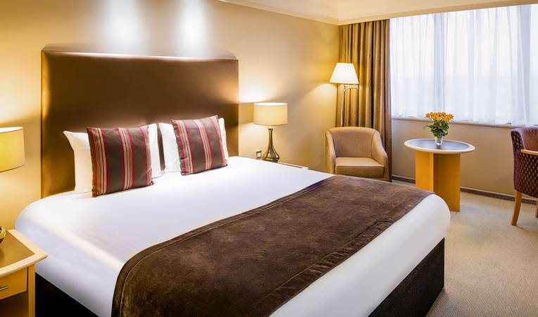 Copthorne Slough-Windsor